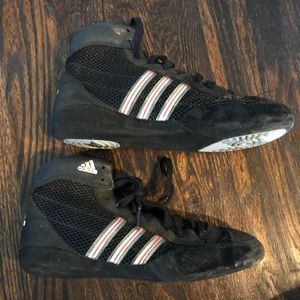 Boys Adidas Wrestling Shoes size 3